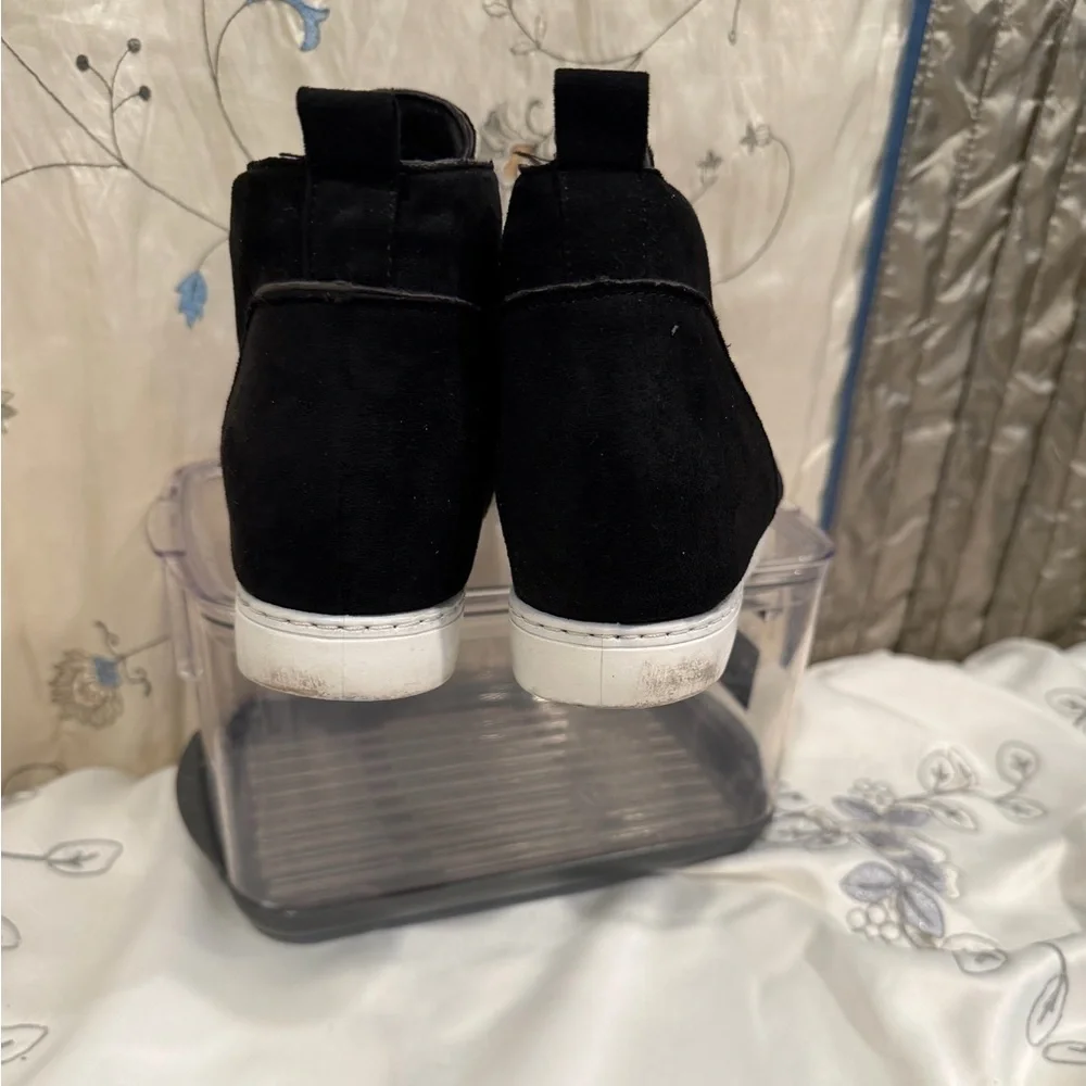 Rouge Black Wedge Sneakers